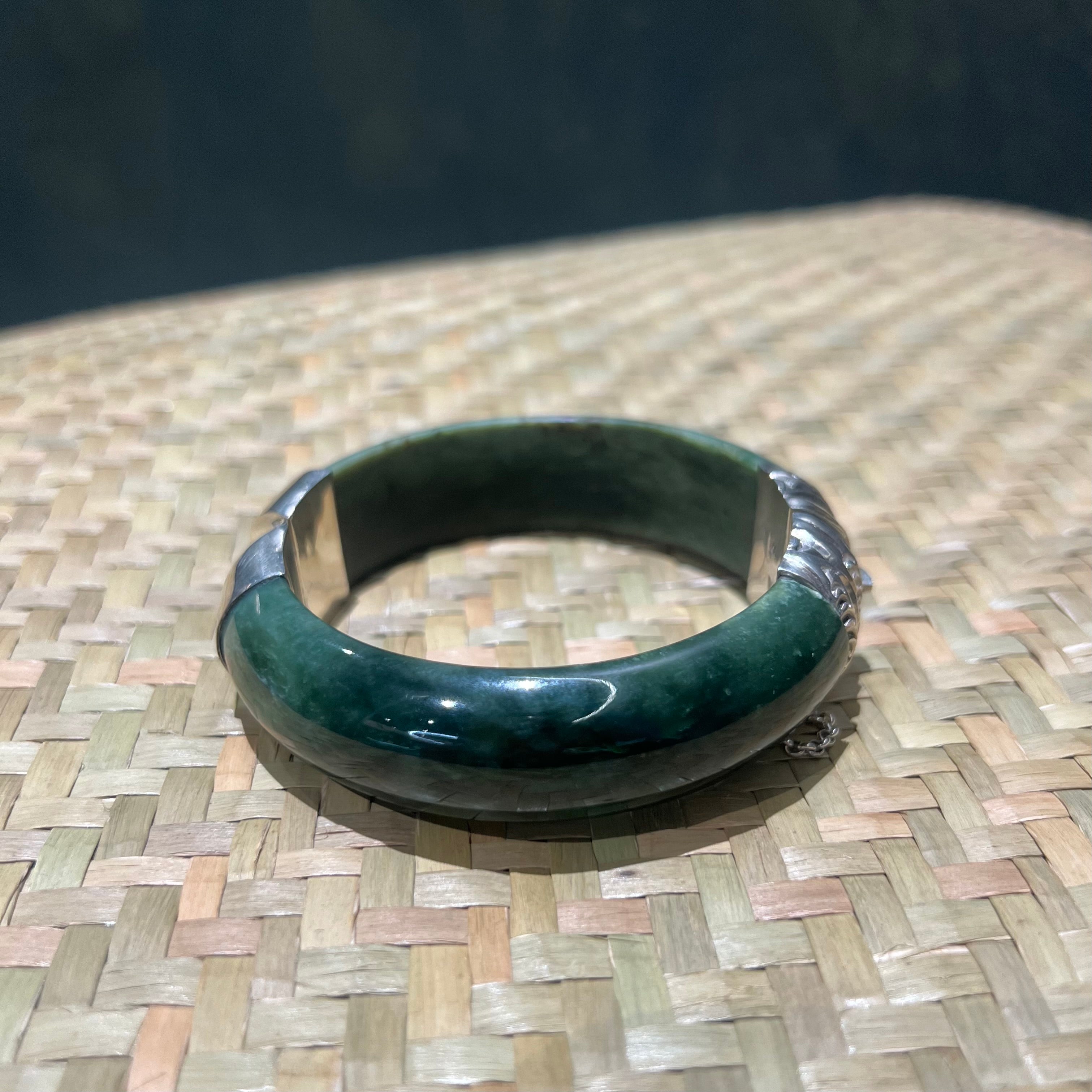 Kawakawa Sterling Silver Bangle