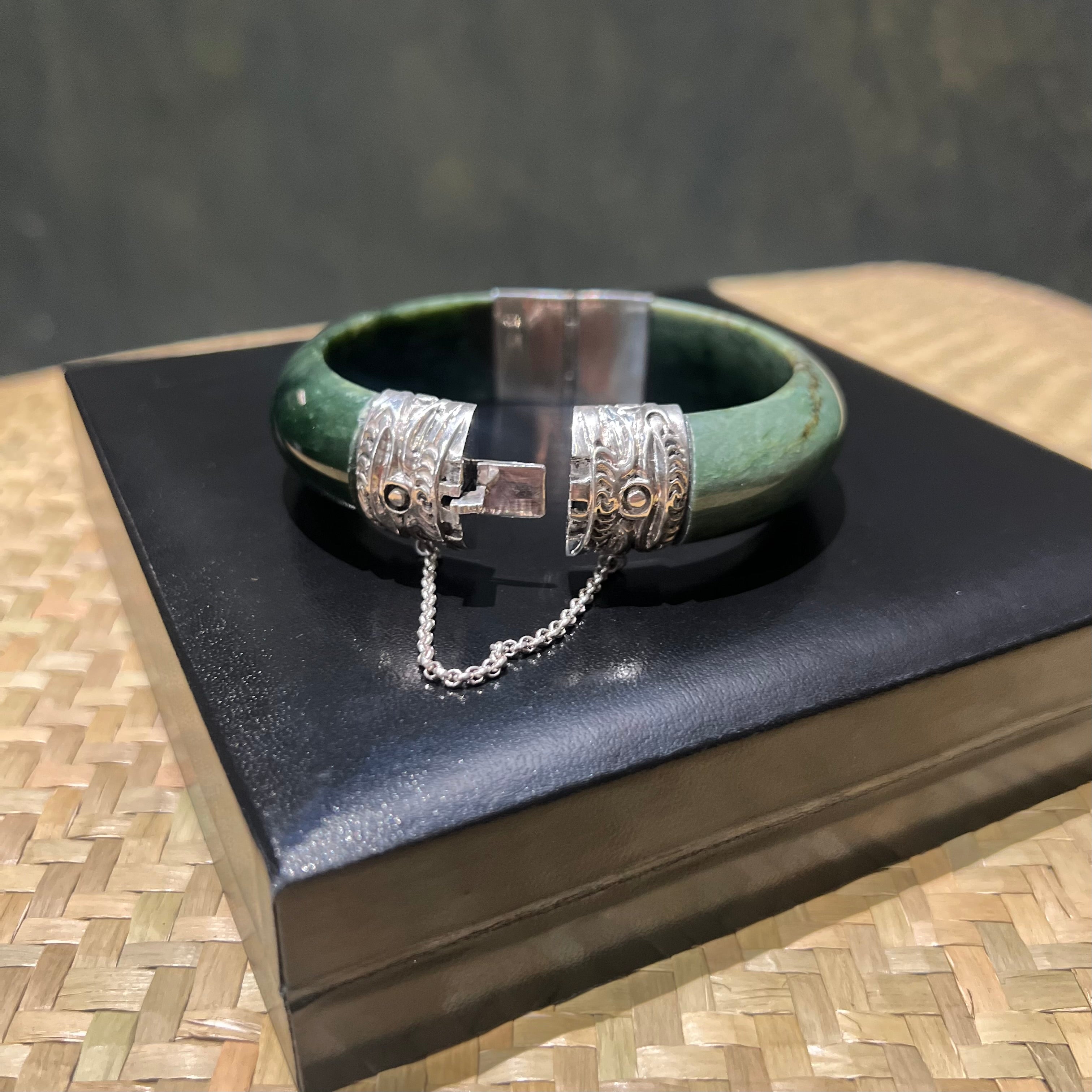 Kawakawa Sterling Silver Bangle