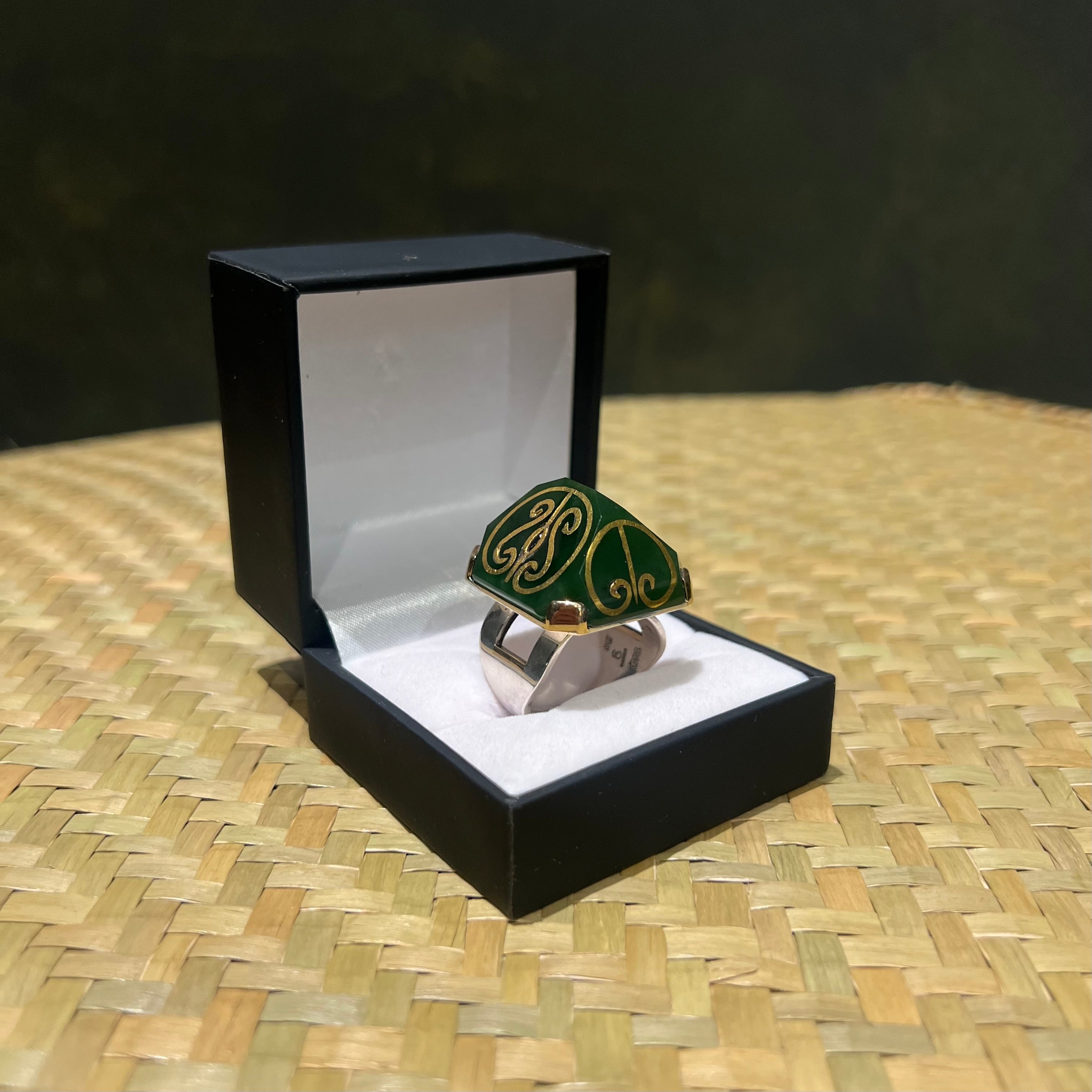 Kawakawa Stirling Silver Ring