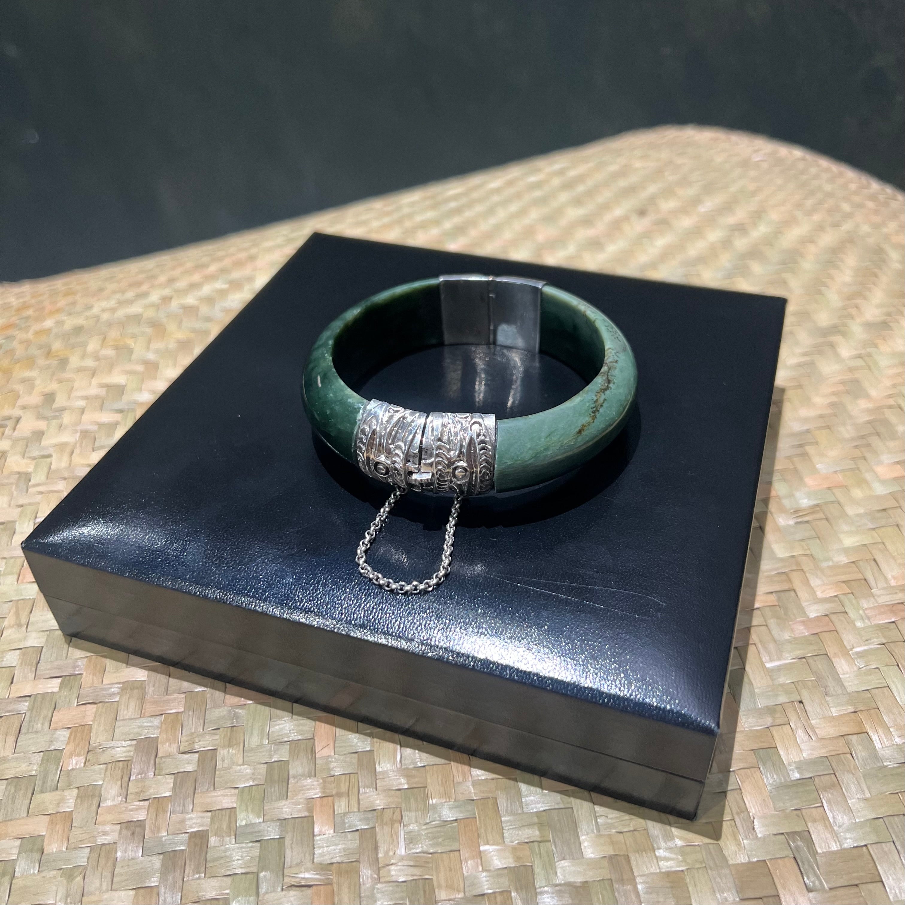 Kawakawa Sterling Silver Bangle