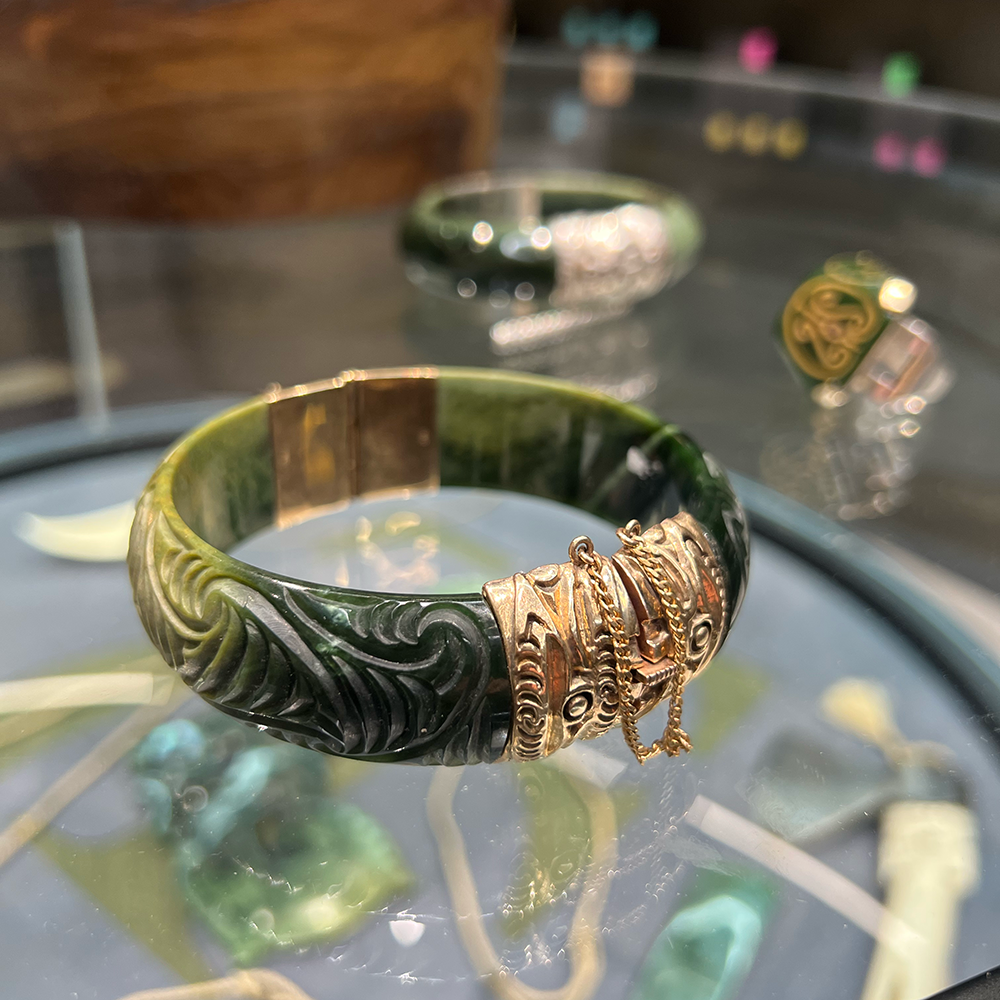 Kawakawa Kōmore Bangle